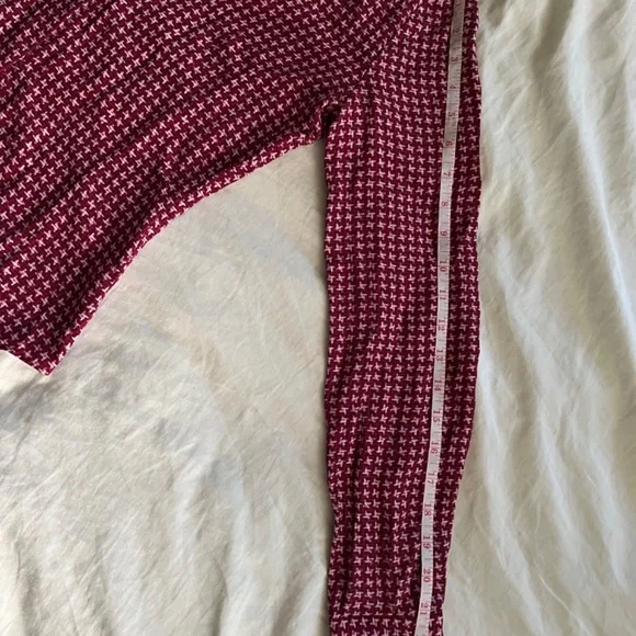 Silk houndstooth print mother of pearl button down shirt - Picture 9 of 12